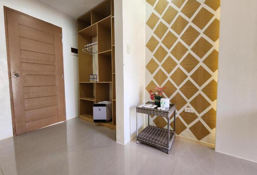 اتاق خانوادگی, Jade Resort   Bauang, La Union