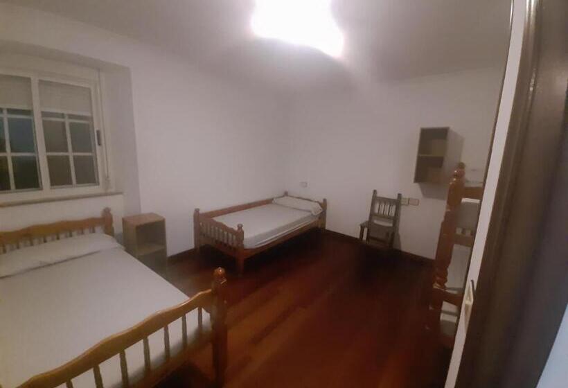 Четырехместный Номер Стандарт, Albergue Berce Do Camiño