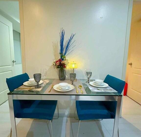 اتاق خانوادگی, My Space At Azure Urban Resort Residences