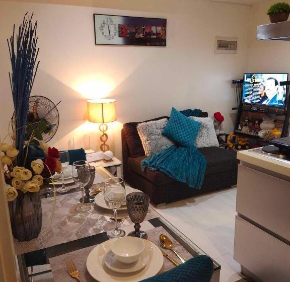 اتاق خانوادگی, My Space At Azure Urban Resort Residences