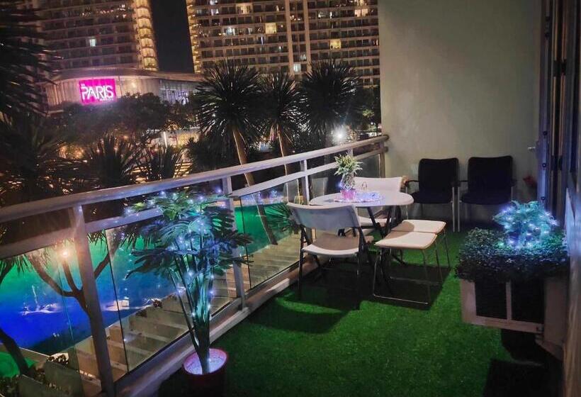 اتاق خانوادگی, My Space At Azure Urban Resort Residences