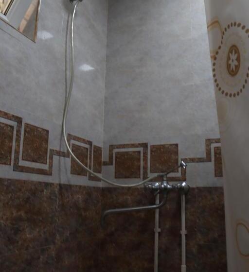 Семейный Номер, Selina Guest House