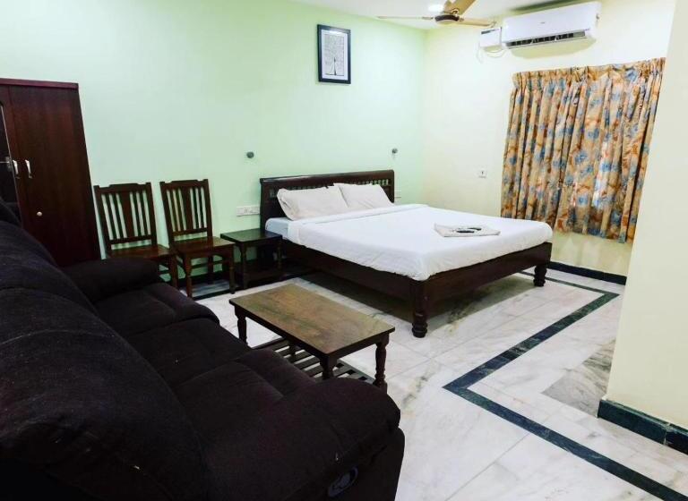 اتاق استاندارد سه تخته با چشم‌انداز استخر, Vcp Beach Resort