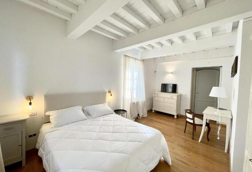 스탠다드 룸 풀장 전망, Agriturismo Antica Corte