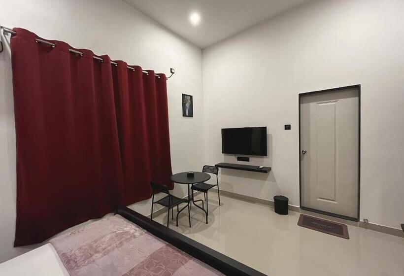 Номер Deluxe Кровать Кинг, Kiana Stays