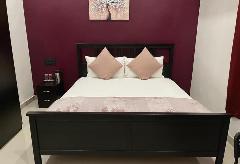 Номер Deluxe Кровать Кинг, Kiana Stays