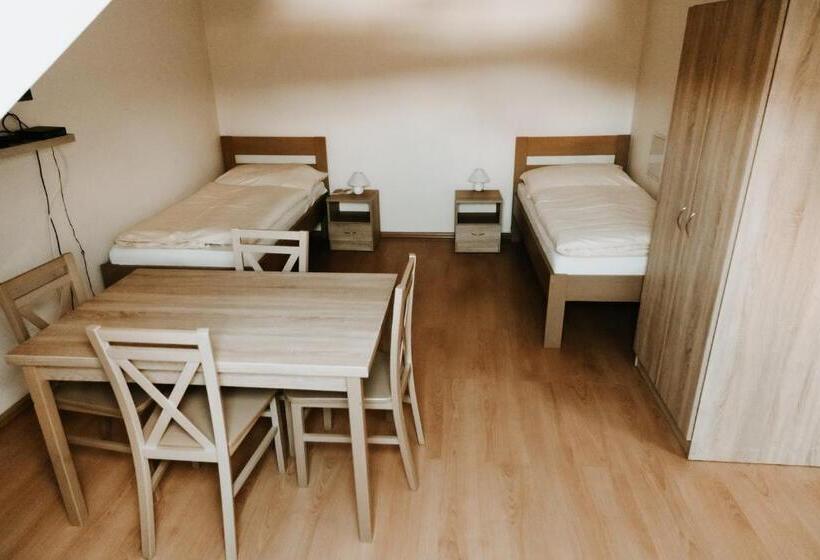 Четырехместный Номер Стандарт, Penzión Enbra