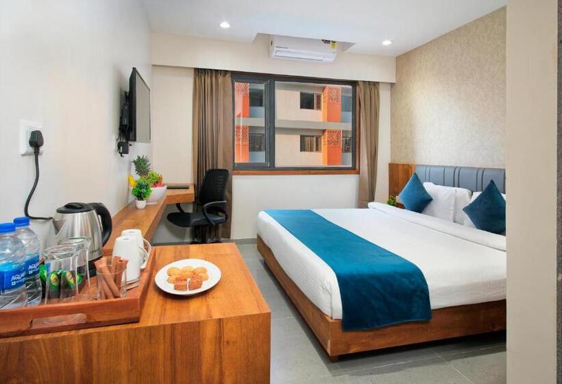 Номер Deluxe, Pride Elite Wellness Resort Becharaji Near Becharaji Railway Station