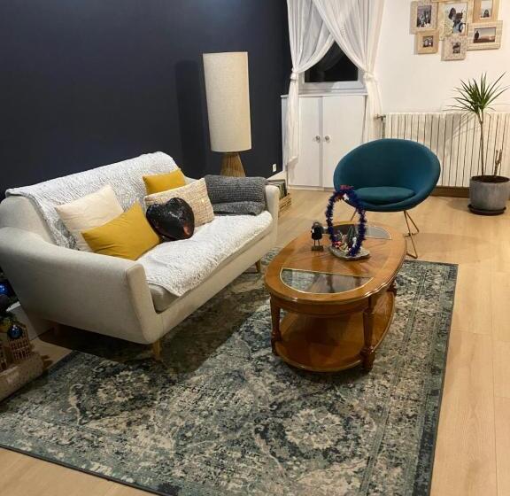 اتاق لوکس, B&b Chez Sylvain