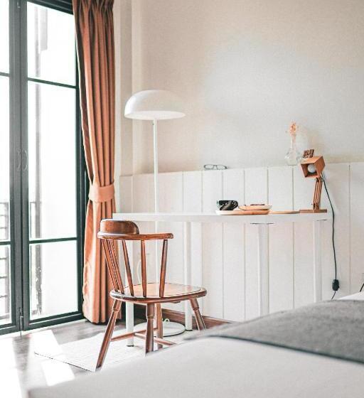 Номер Deluxe Кровать Кинг, Within Korat Sawairiang