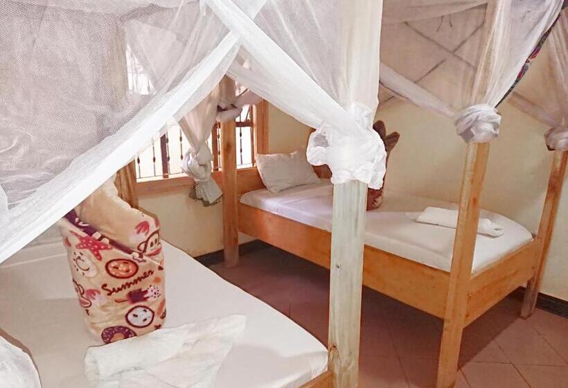 اتاق لوکس خانوادگی, Kilimanjaro Vines Retreat Hotel Mdawi