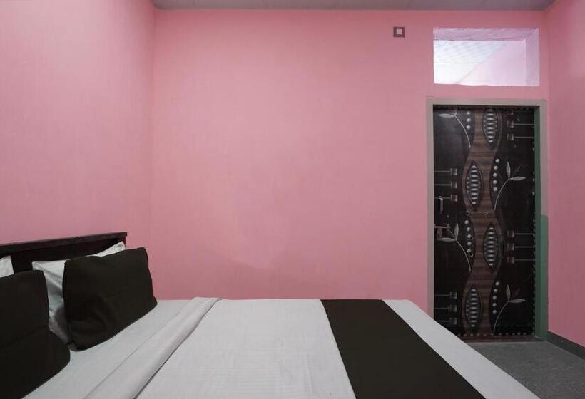 اتاق کلاسیک سه تخته, Shree Ram Hotel & Restaurant