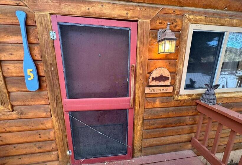 Люкс Повышенной Комфортности, Ute Bluff Lodge, Cabins And Rv Park