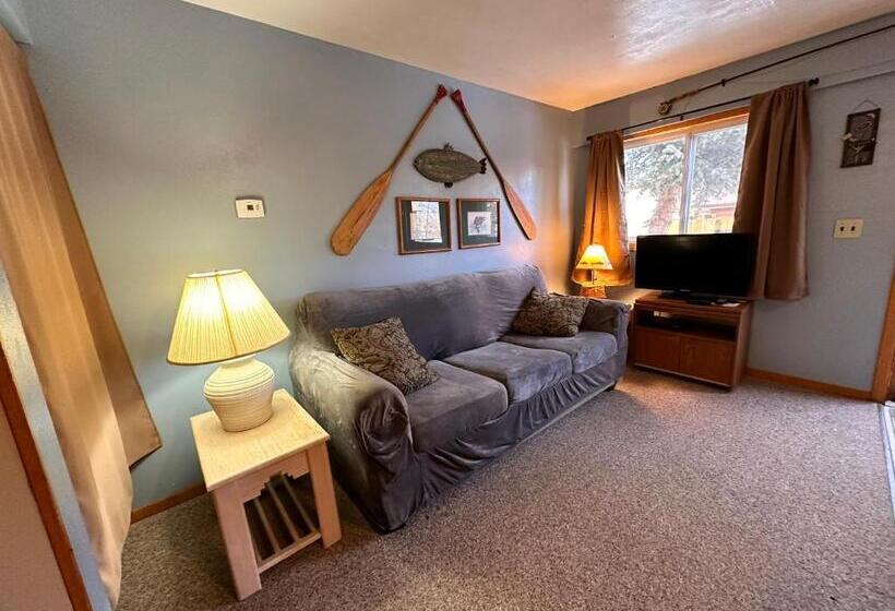 Люкс Повышенной Комфортности, Ute Bluff Lodge, Cabins And Rv Park