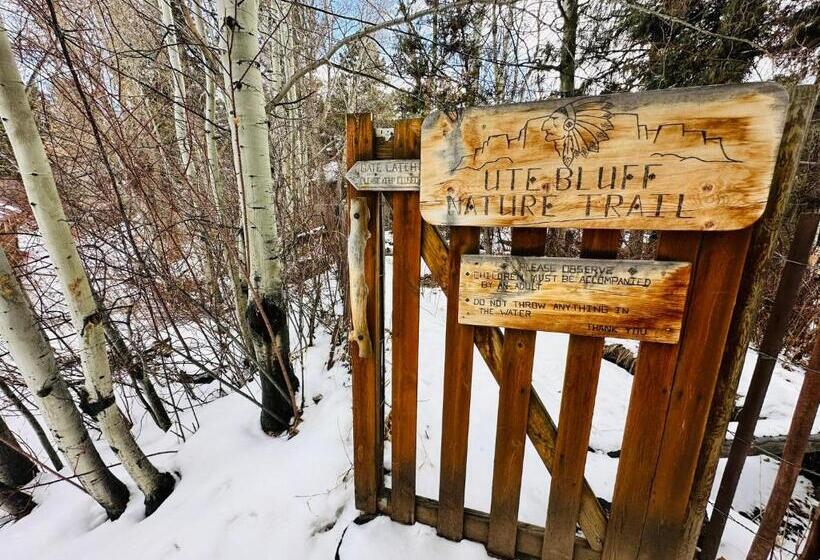 Семейный Номер, Ute Bluff Lodge, Cabins And Rv Park