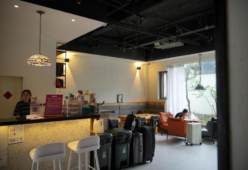 Cama em Quarto Compartilhado, 不负韶华青年旅馆 Youth Hostel