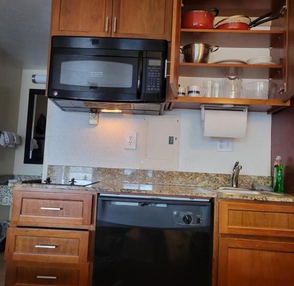 Номер Superior Кровать Кинг, Red Roof Inn Grand Junction