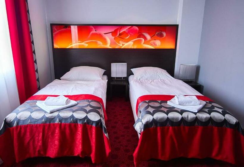 Quarto Estandar, Zimowit