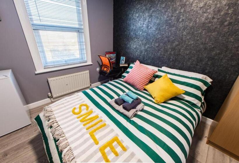 اتاق استاندارد, Heart Of Maidstone   Premium Double Rooms With Free Wi Fi