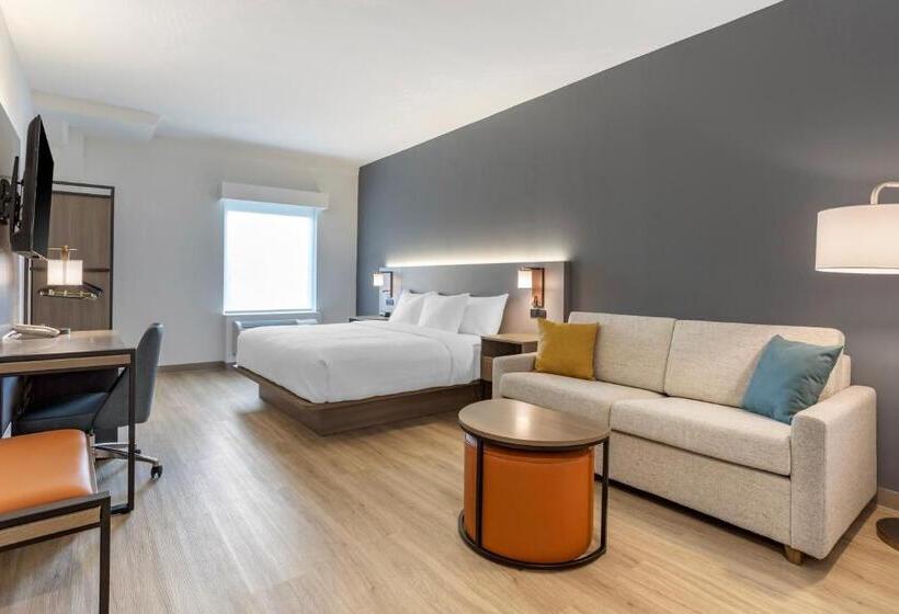 سوئیت برای معلولان, Comfort Inn & Suites Newark Liberty International Airport