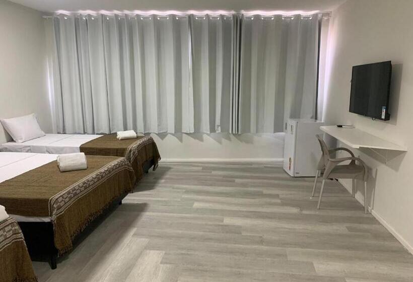اتاق استاندارد چهار تخته, Fênix