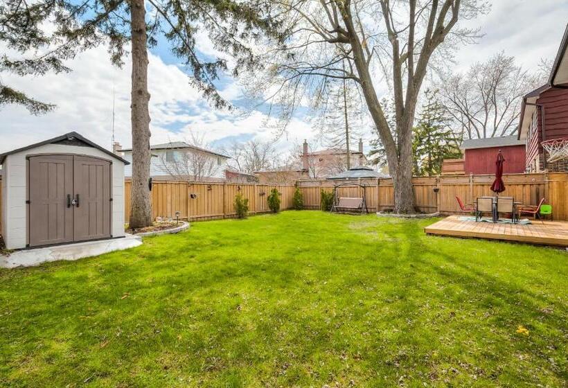 带3个卧室的套间, Luxury Villas In Ajax And Scarborough