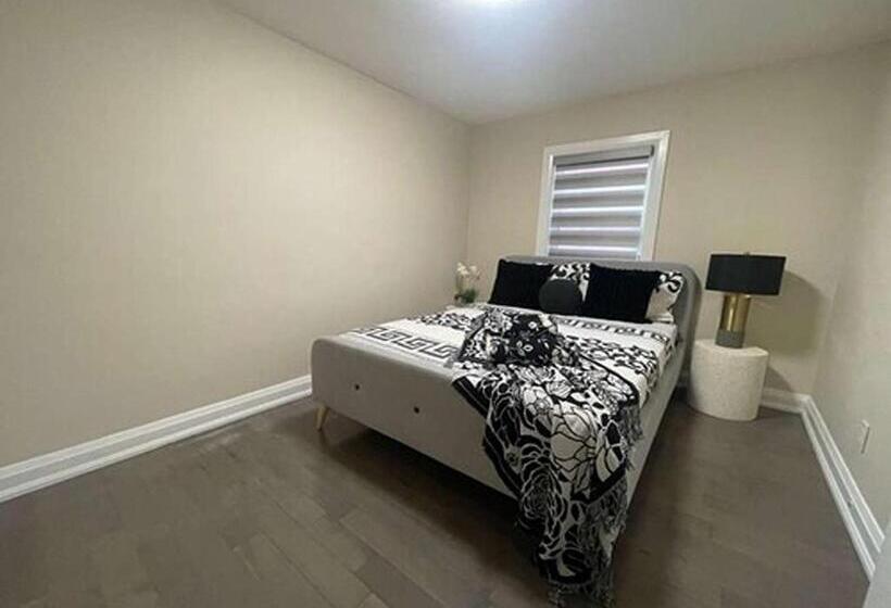 行政套房, Luxury Villas In Ajax And Scarborough