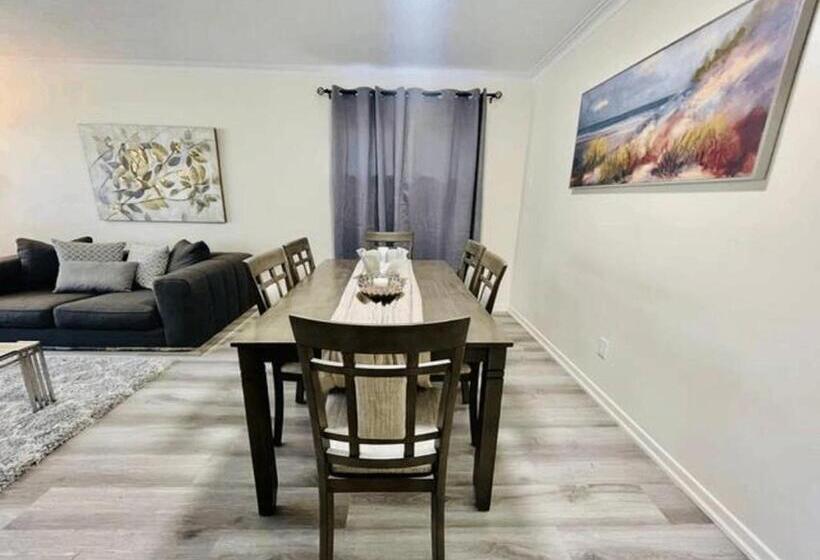 高级套房, Luxury Villas In Ajax And Scarborough