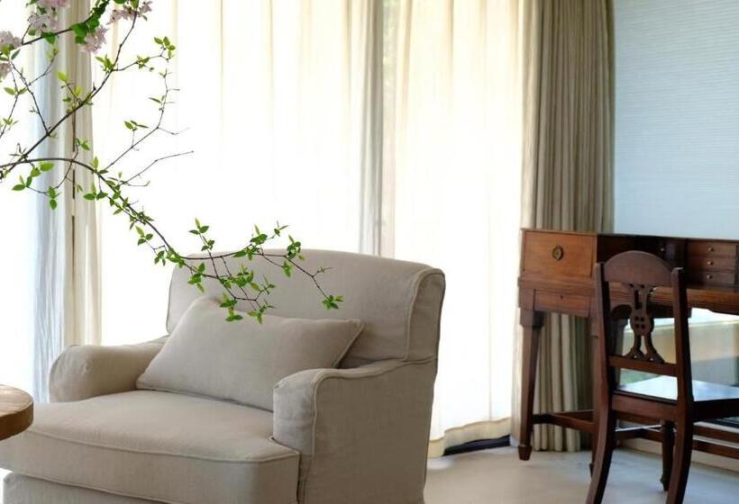 3 Bedroom Suite, Craft House