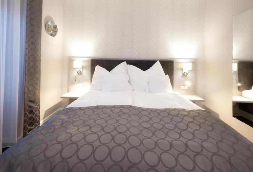 اتاق استاندارد, Bubble Hotel és Rendezvényközpont