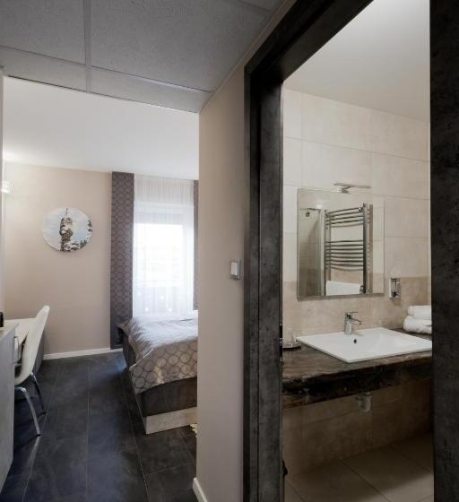 اتاق استاندارد, Bubble Hotel és Rendezvényközpont