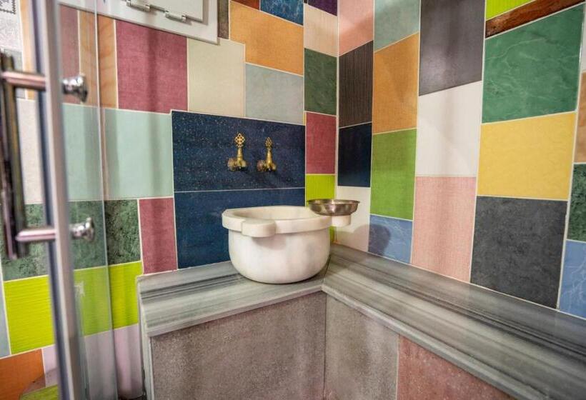 Номер Стандарт Вид на Сад, Cunda Ada Kızı Otel