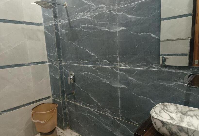 اتاق استاندارد, Gs Amritsar 200 Mtr From Golden Temple