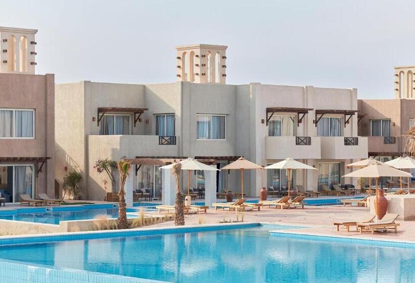 Standard swim-up room, True Beach Resort