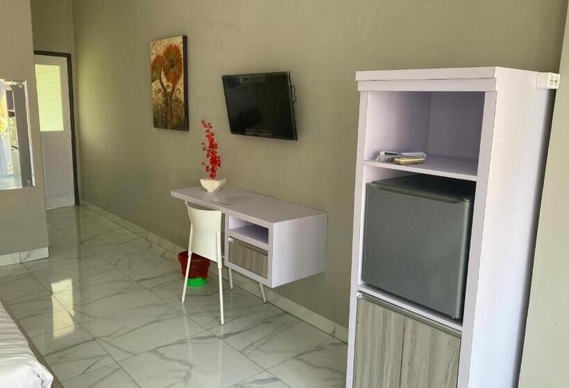 Номер Deluxe Вид на Море, Villa Agung Beach Inn