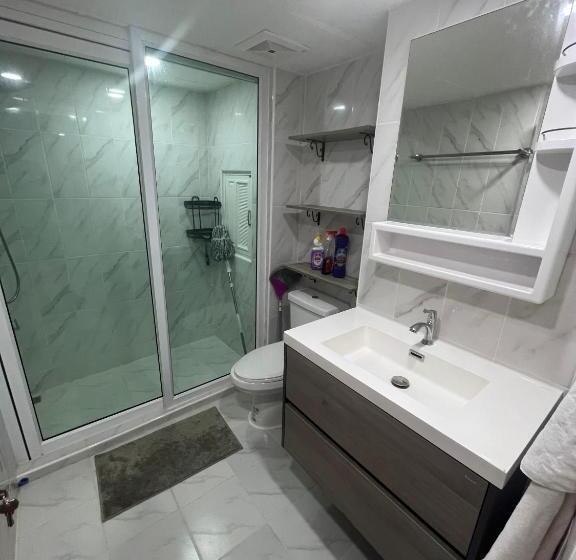 استودیوی استاندارد, Pattaya Beach Condo