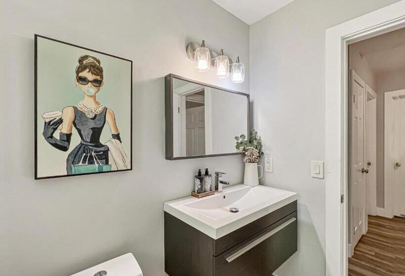 חדר משפחתי, Miami Residential
