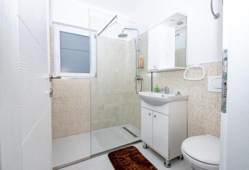آپارتمان 1 خوابه با بالکن, Hazam Apartmani