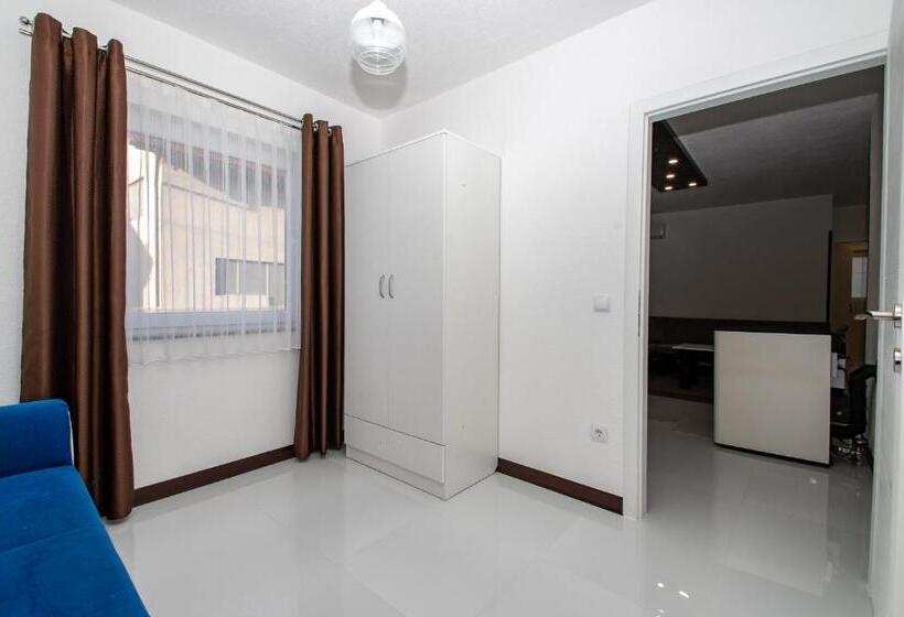 آپارتمان 1 خوابه با بالکن, Hazam Apartmani