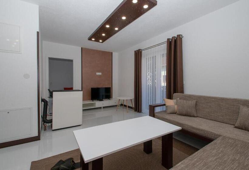 آپارتمان 1 خوابه با بالکن, Hazam Apartmani