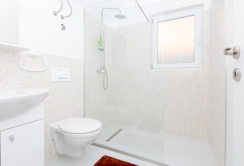 آپارتمان 1 خوابه با بالکن, Hazam Apartmani
