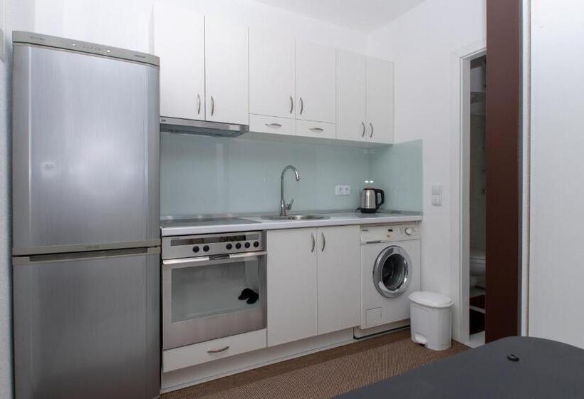 آپارتمان 1 خوابه با بالکن, Hazam Apartmani