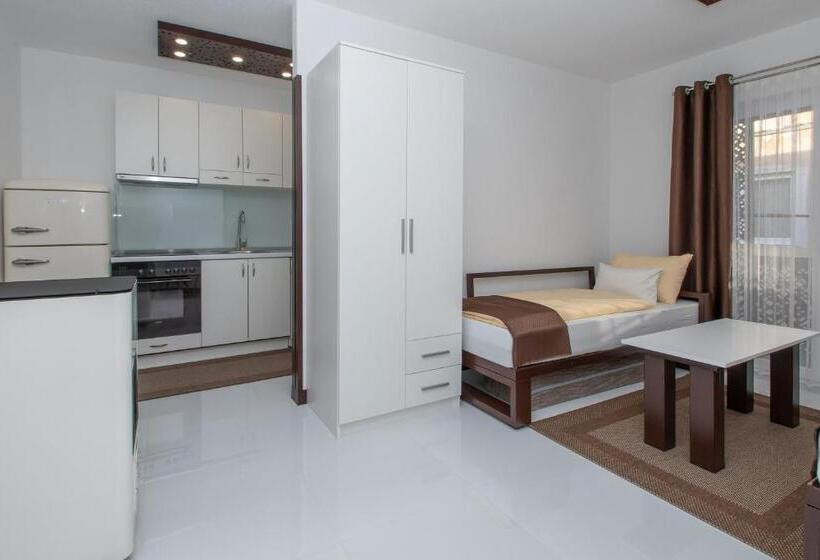 آپارتمان 1 خوابه با بالکن, Hazam Apartmani
