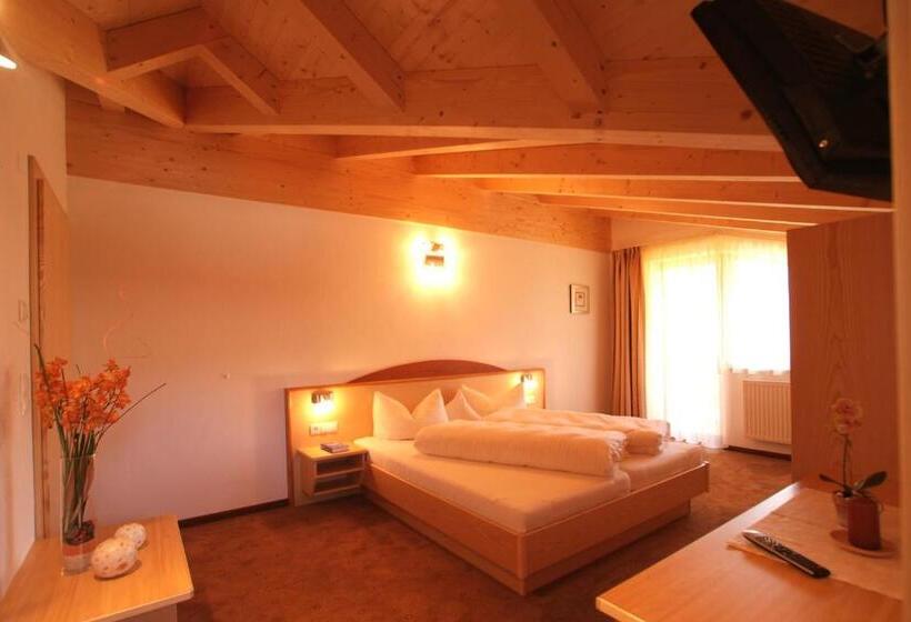 آپارتمان 3 خوابه, Haus Brigitte