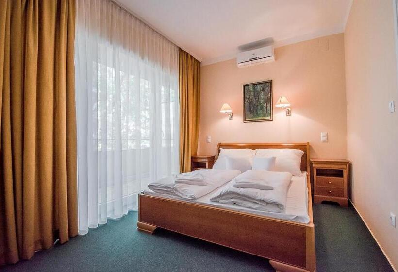 带阳台套房, Sziget Hotel Veránka