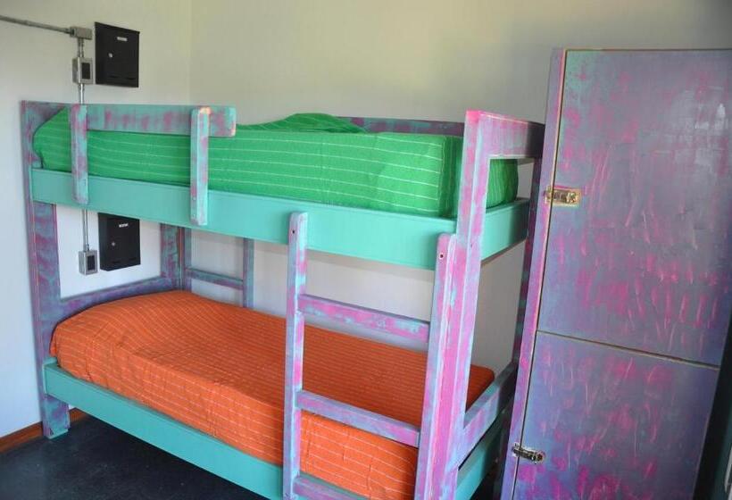 تختخواب در اتاق مشترک, Hostel Del Puerto
