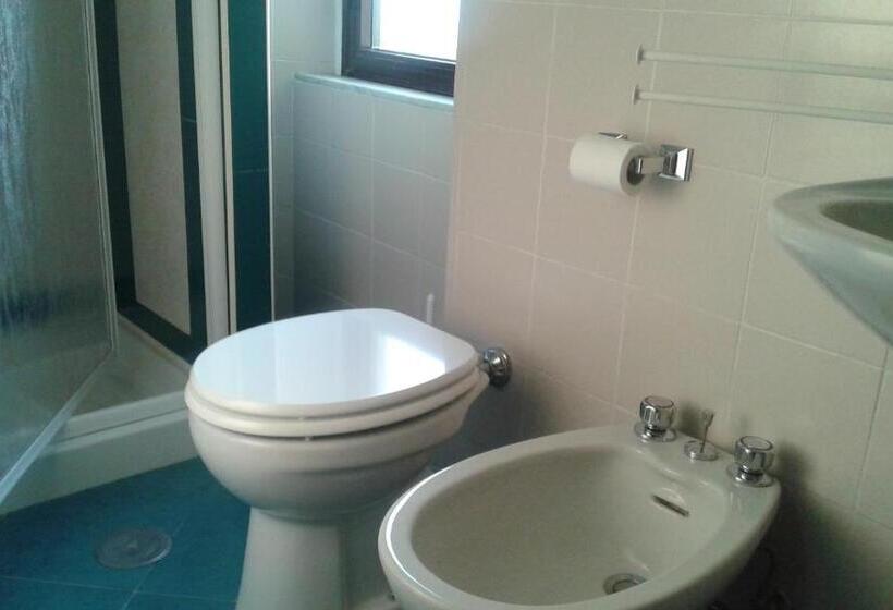标准间, Albergo Ollolai