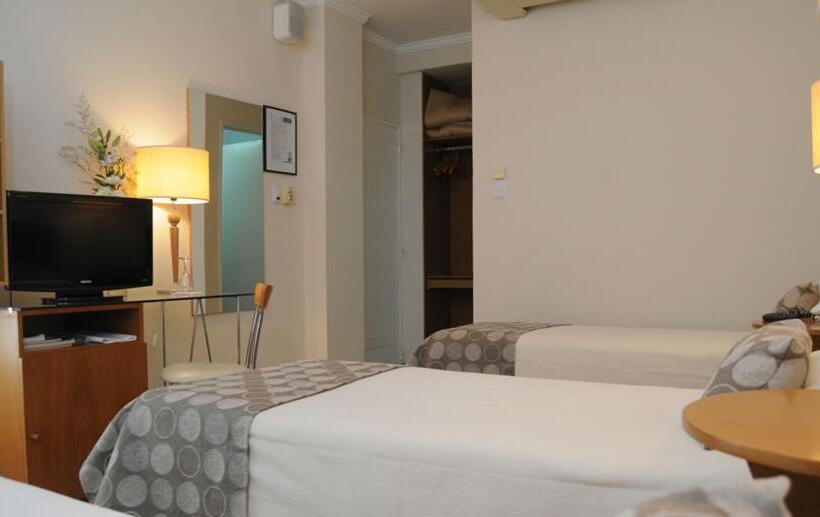 اتاق استاندارد سه نفره, Parra Hotel & Suites