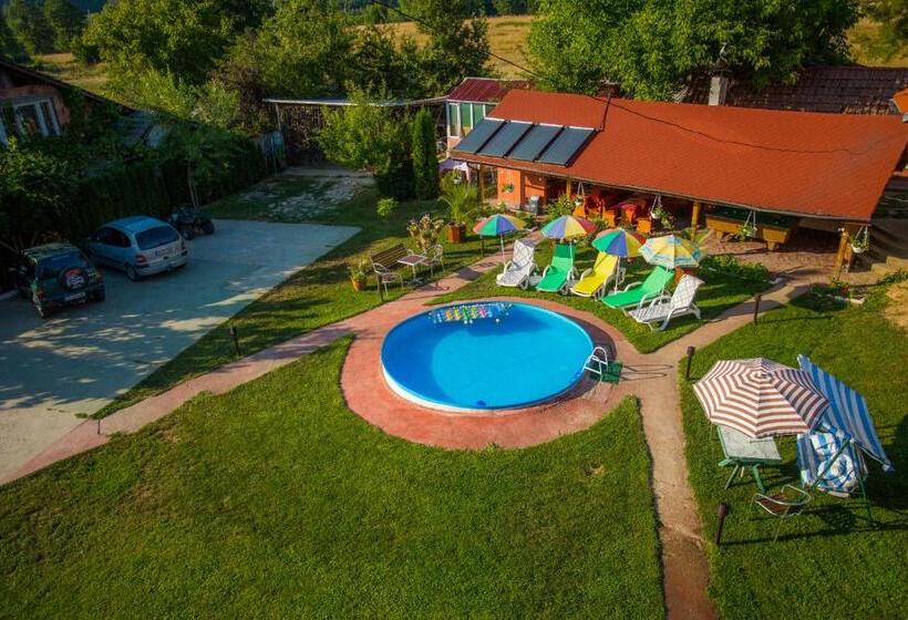 Номер Стандарт, Vila Livadeto
