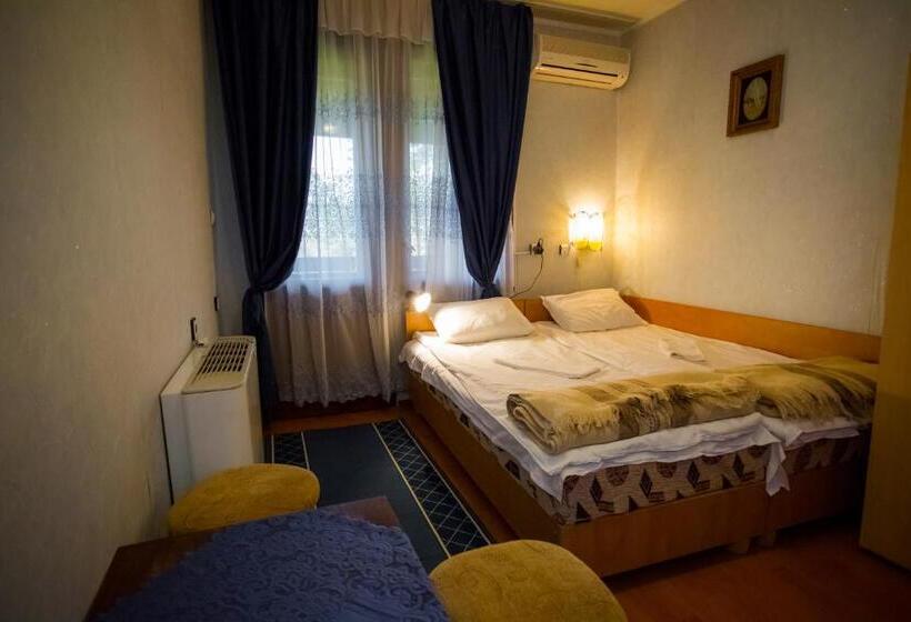 Номер Стандарт, Vila Livadeto